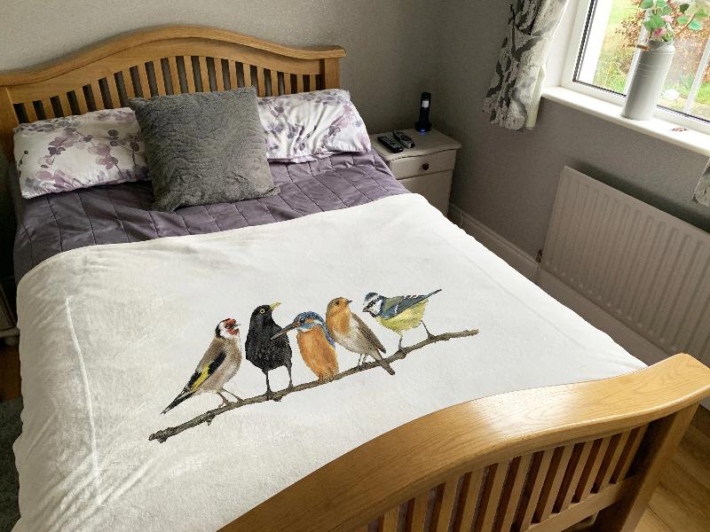 Row Of Garden Birds Super Soft Blanket