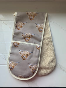 Highland Cow Oven Gloves